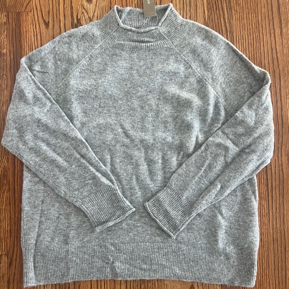 J Crew Rollneck sweater in Supersoft yarn Gray Small